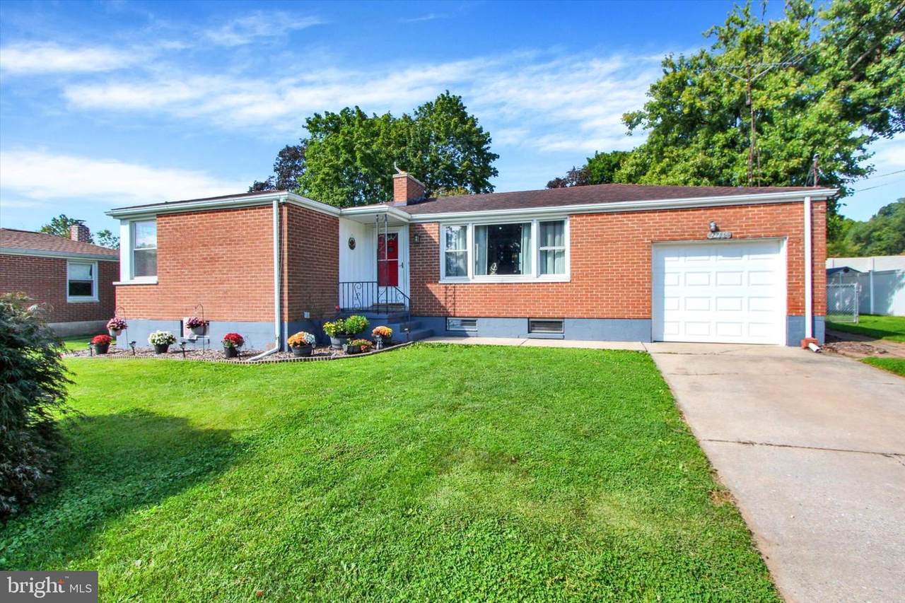 2786 Clearbrook Blvd - Photo 1