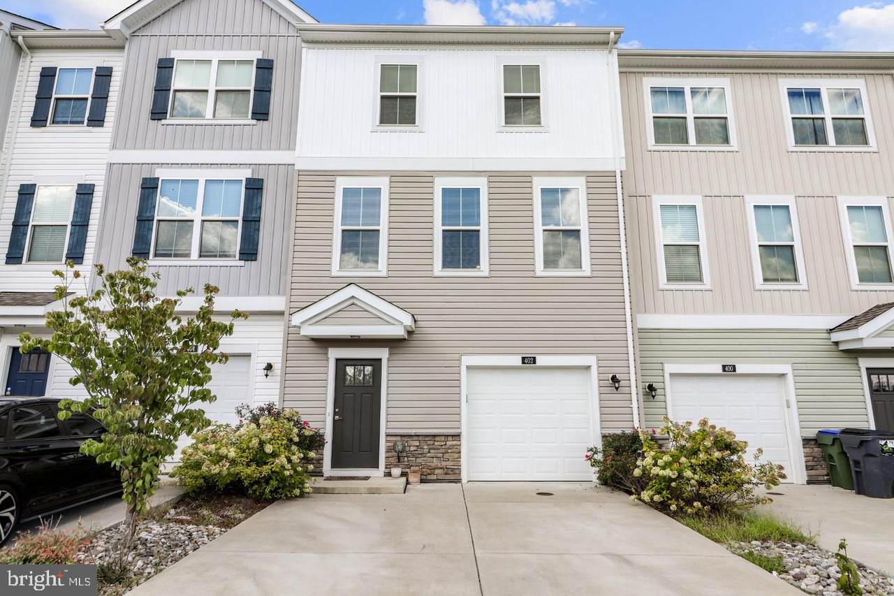 402 Honeyberry Lane - Photo 1