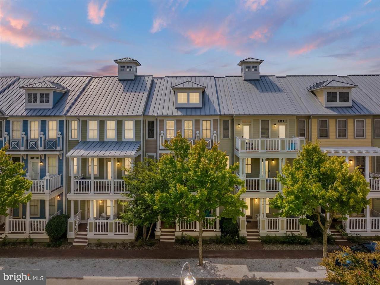 43 Sunset Island Drive - Photo 1