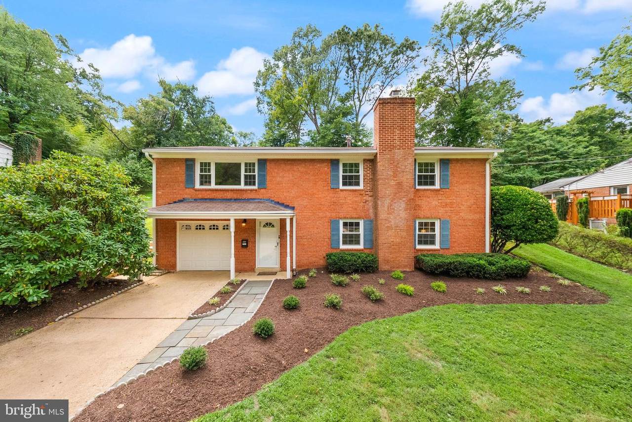 4426 Rockcrest Drive - Photo 1