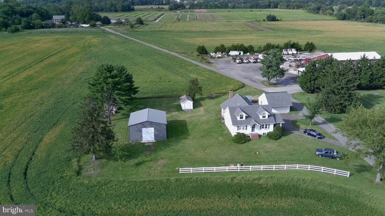 400 Pemberton Road - Photo 1