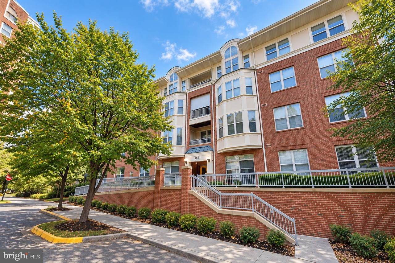1851 Stratford Park Place - Photo 1