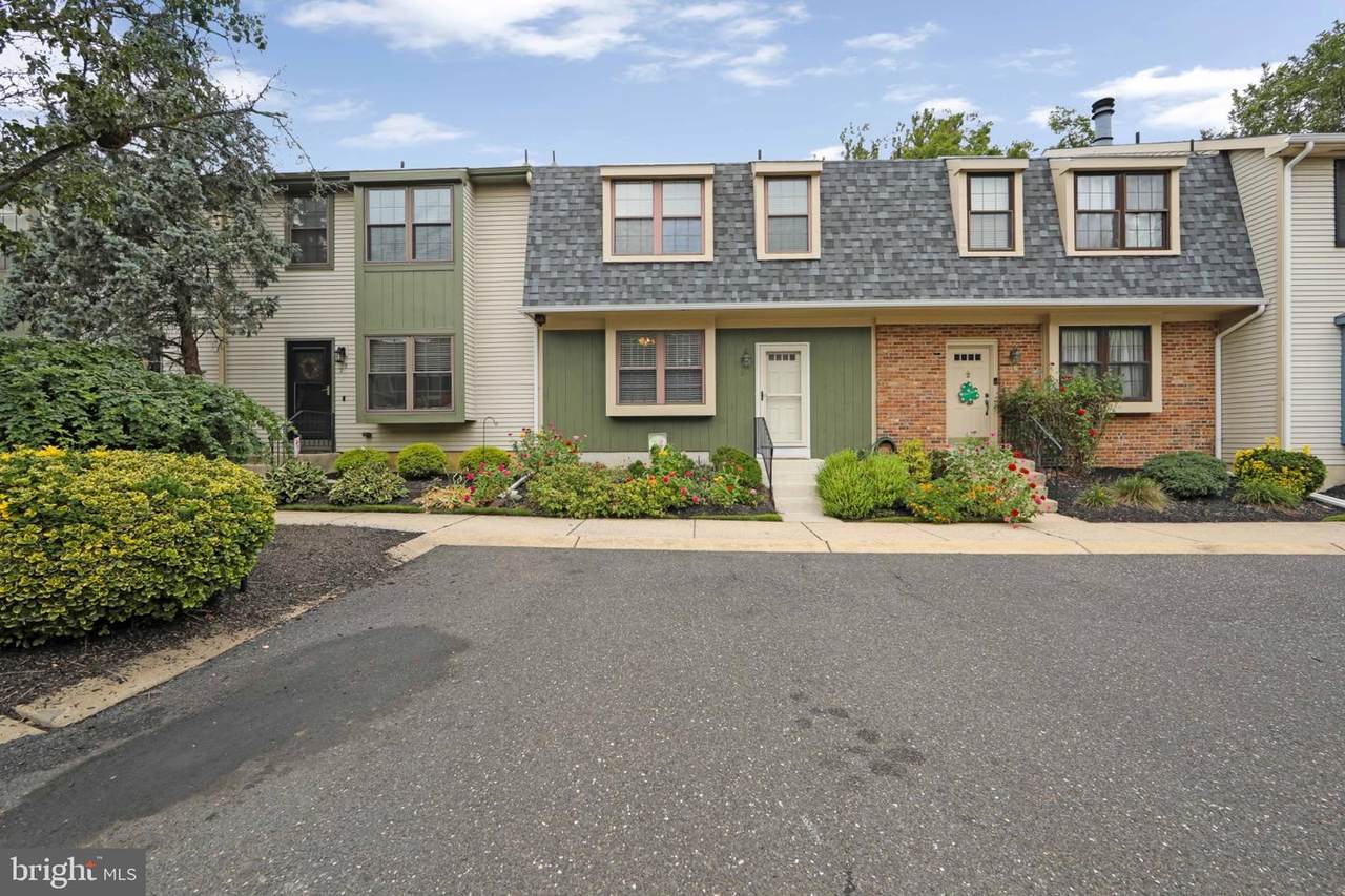 27 Crofton Commons - Photo 1