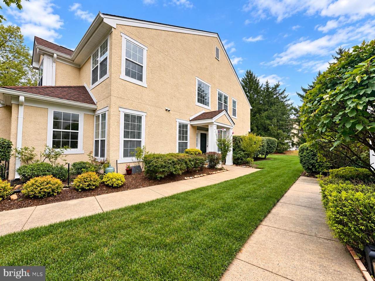 95 Ashford Drive - Photo 1