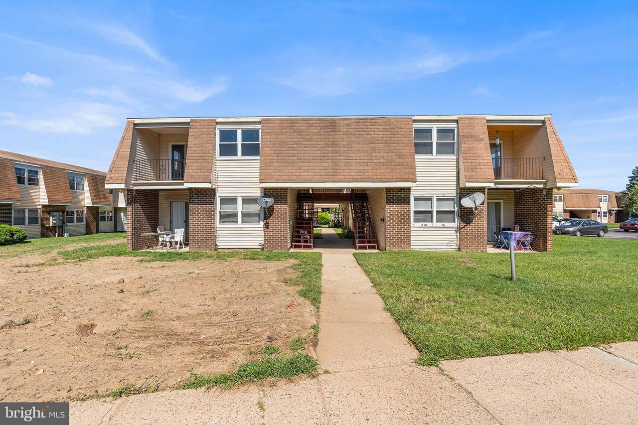 10 Florence Tollgate Place - Photo 1
