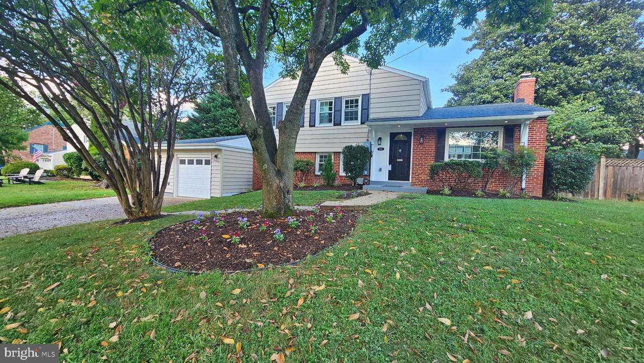 1022 Croton Drive - Photo 1