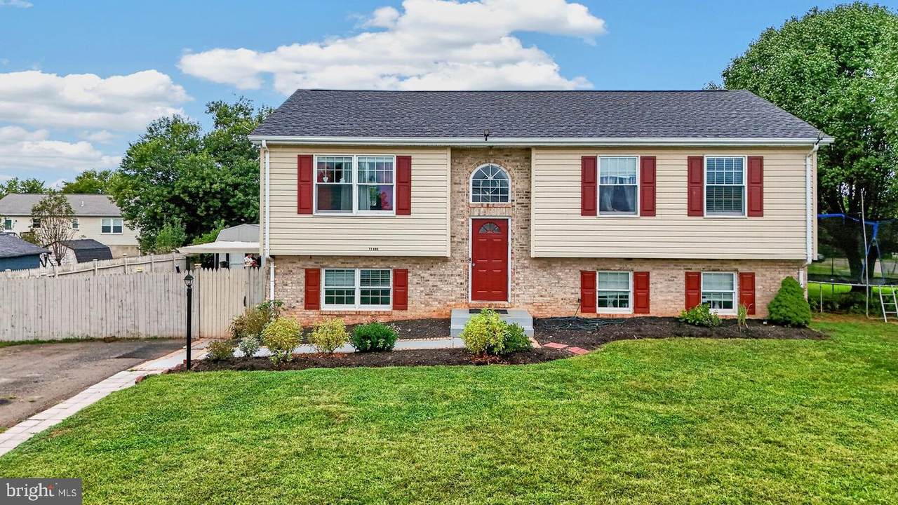 11680 Fort Union Drive - Photo 1