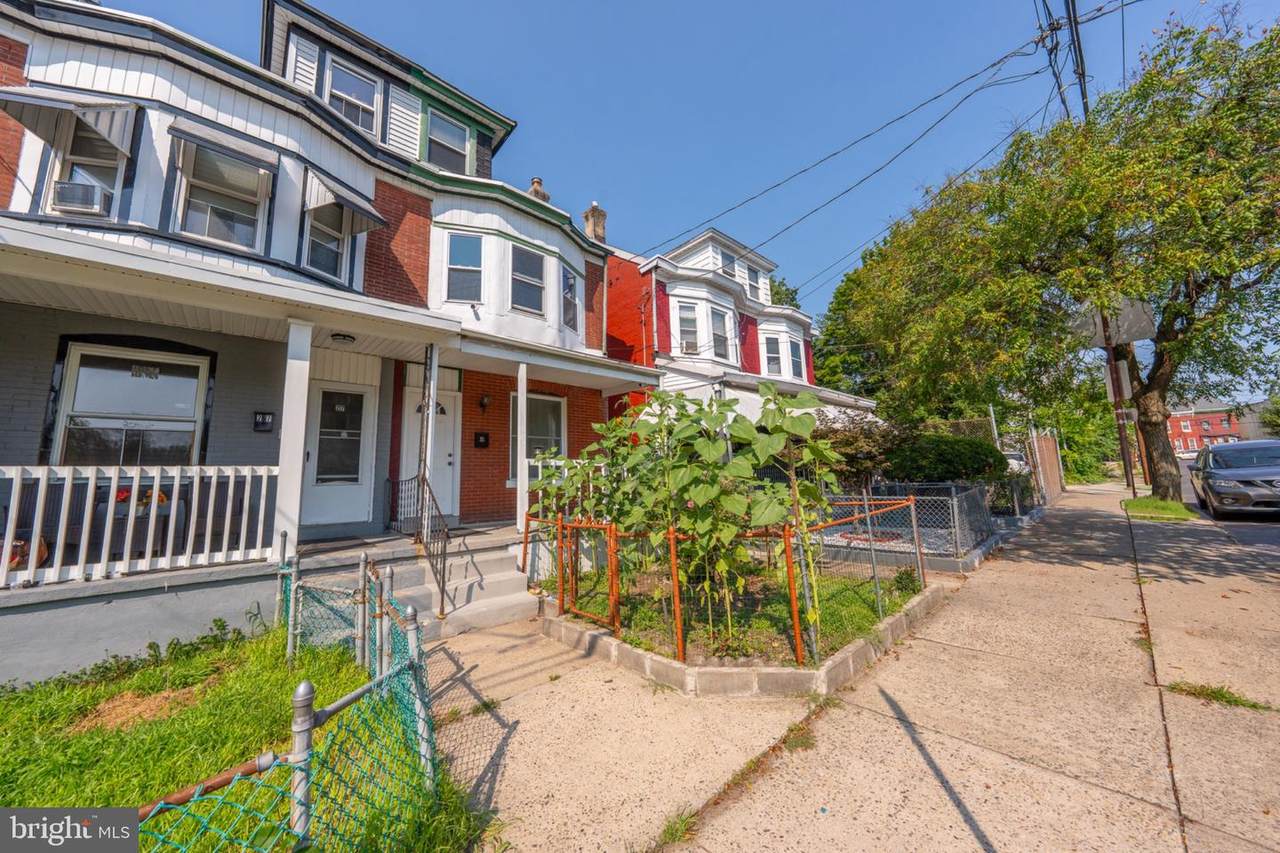 25 Evans Avenue - Photo 1
