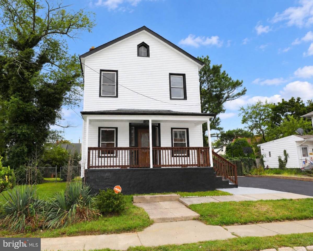 347 Parkway Avenue - Photo 1