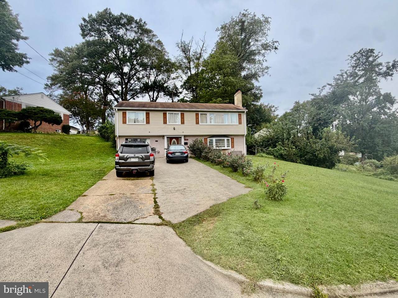 6200 Kentland Street - Photo 1
