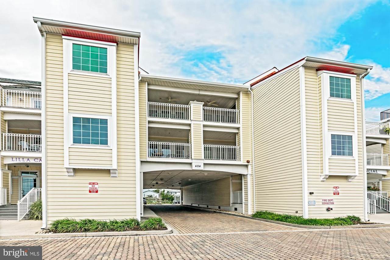 404 Savannah Road - Photo 1
