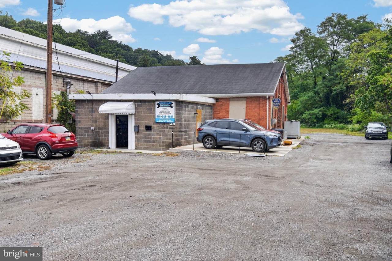 427 Broad Street - Photo 1