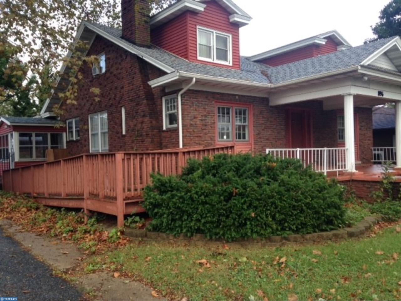 896 State Street - Photo 1