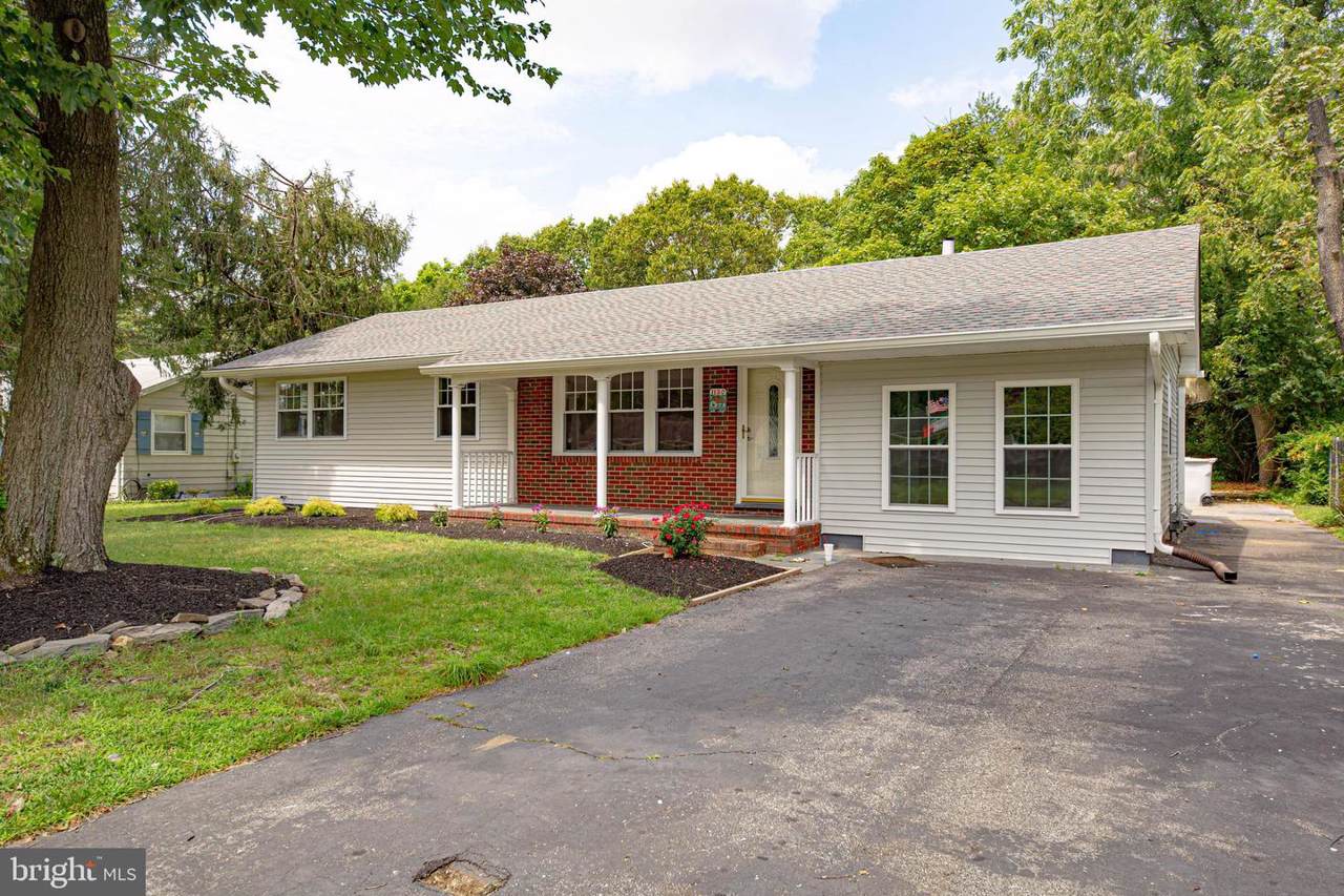 1130 Linda Lane - Photo 1