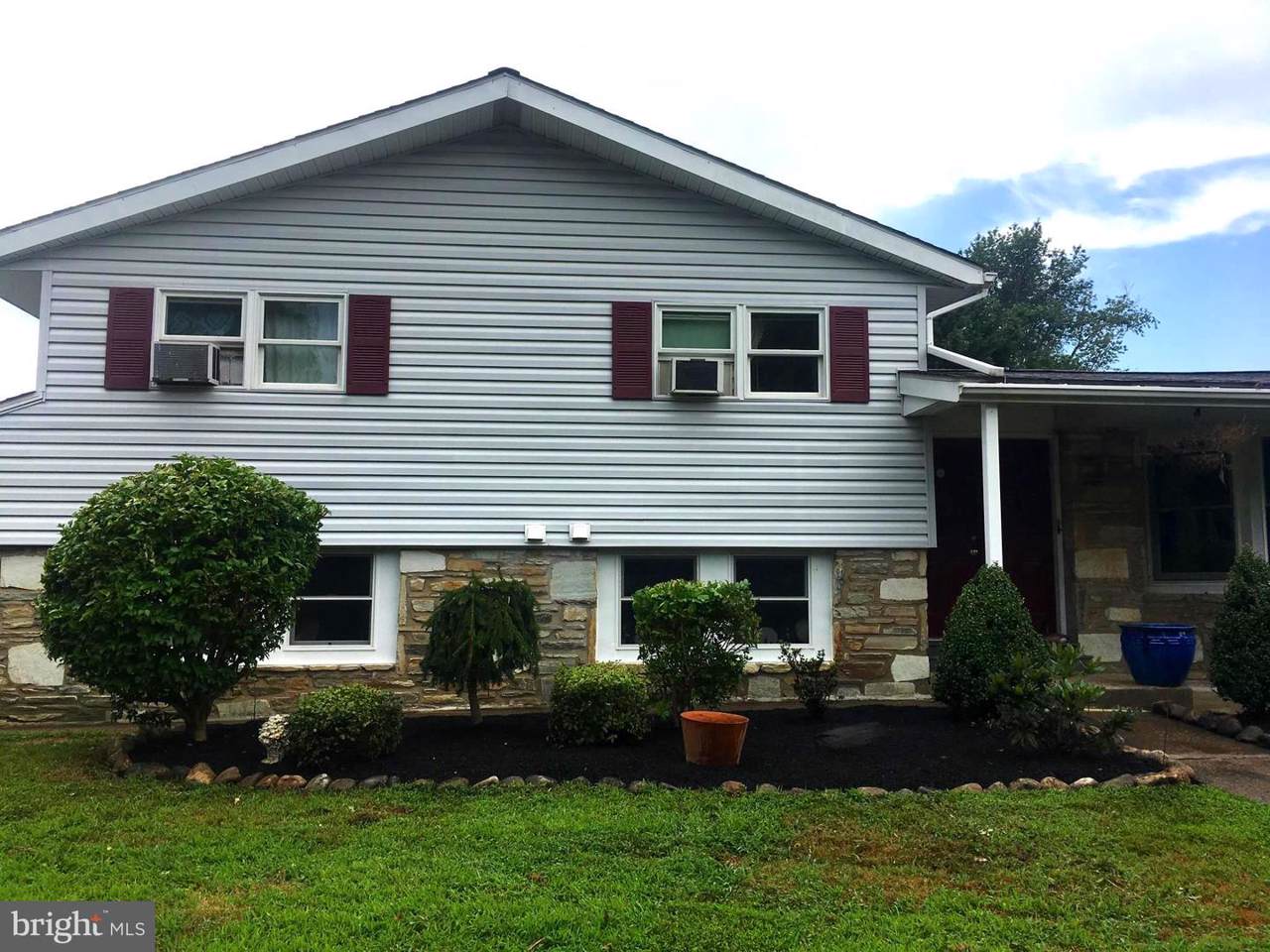 504 Mary Avenue - Photo 1