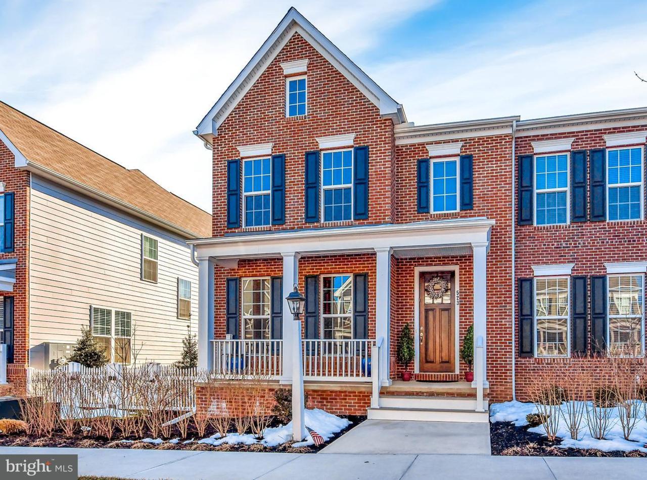 523 Shaw Street - Photo 1
