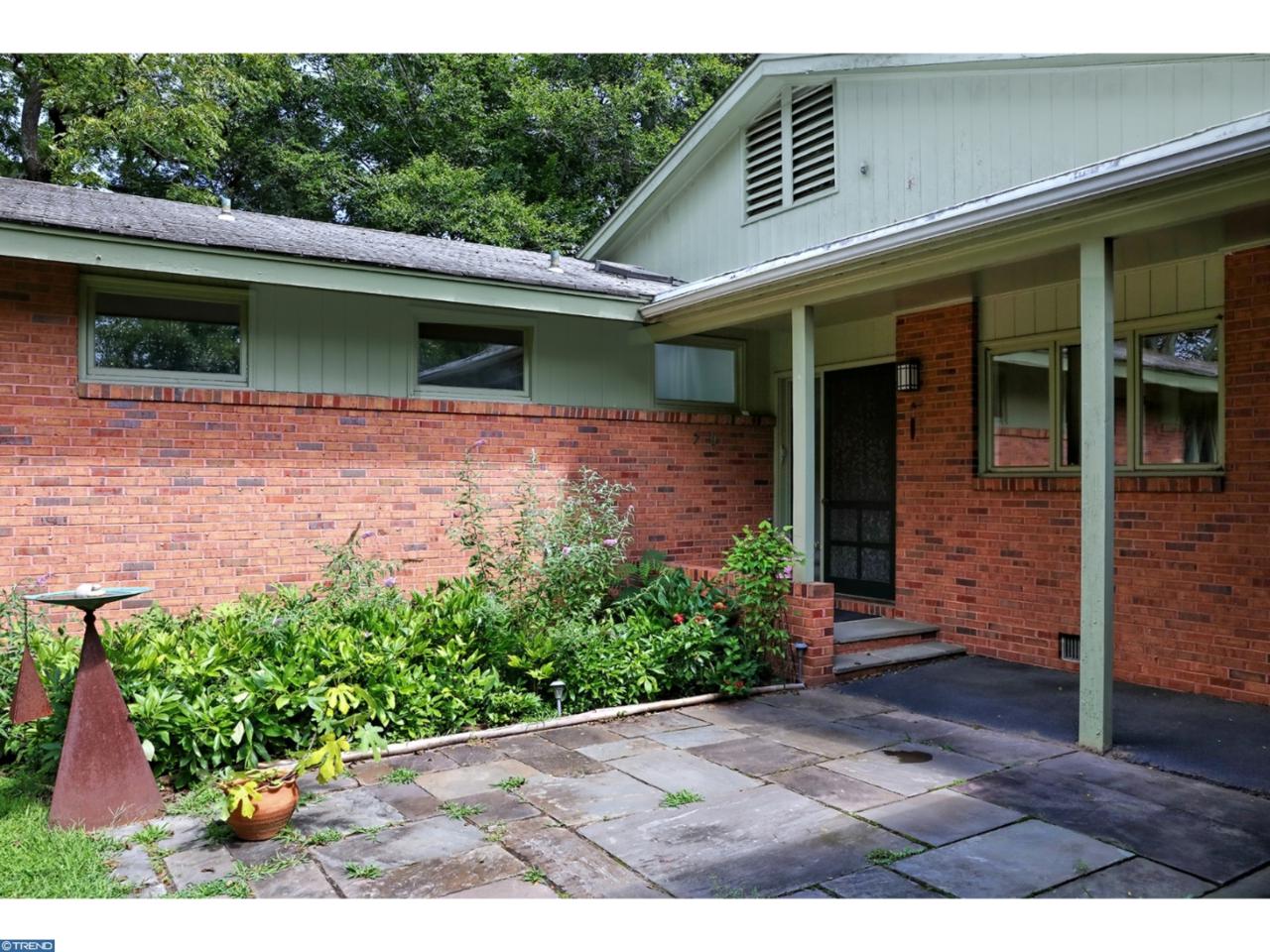 79 Parkside Drive - Photo 1