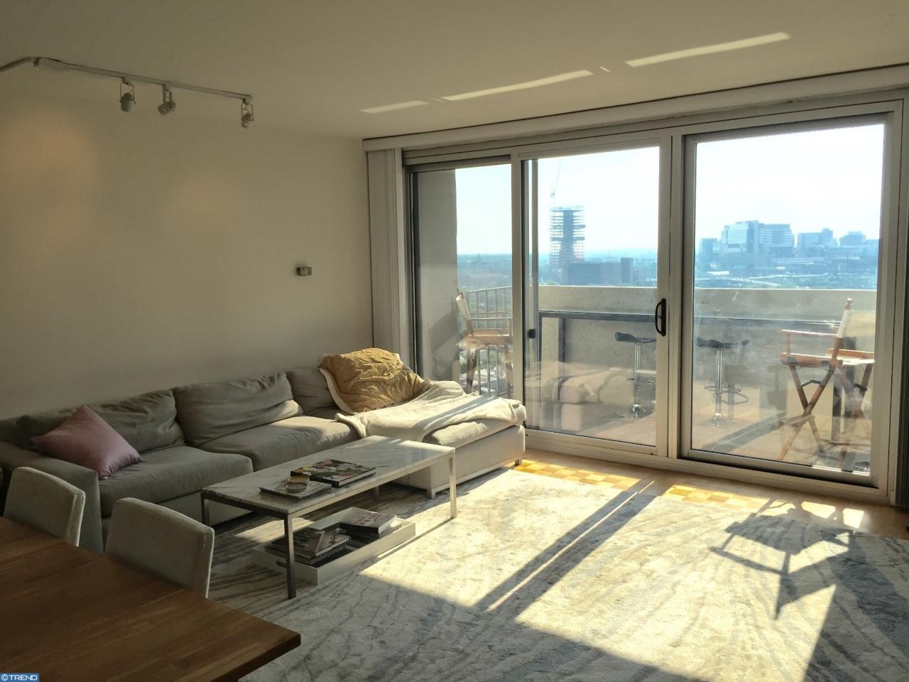224 Rittenhouse Square - Photo 1