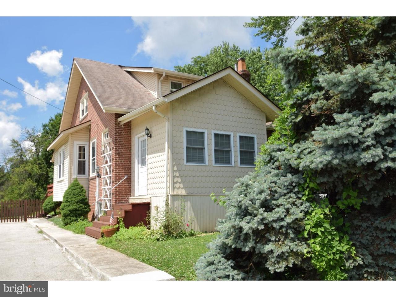 213 Crooked Lane - Photo 1