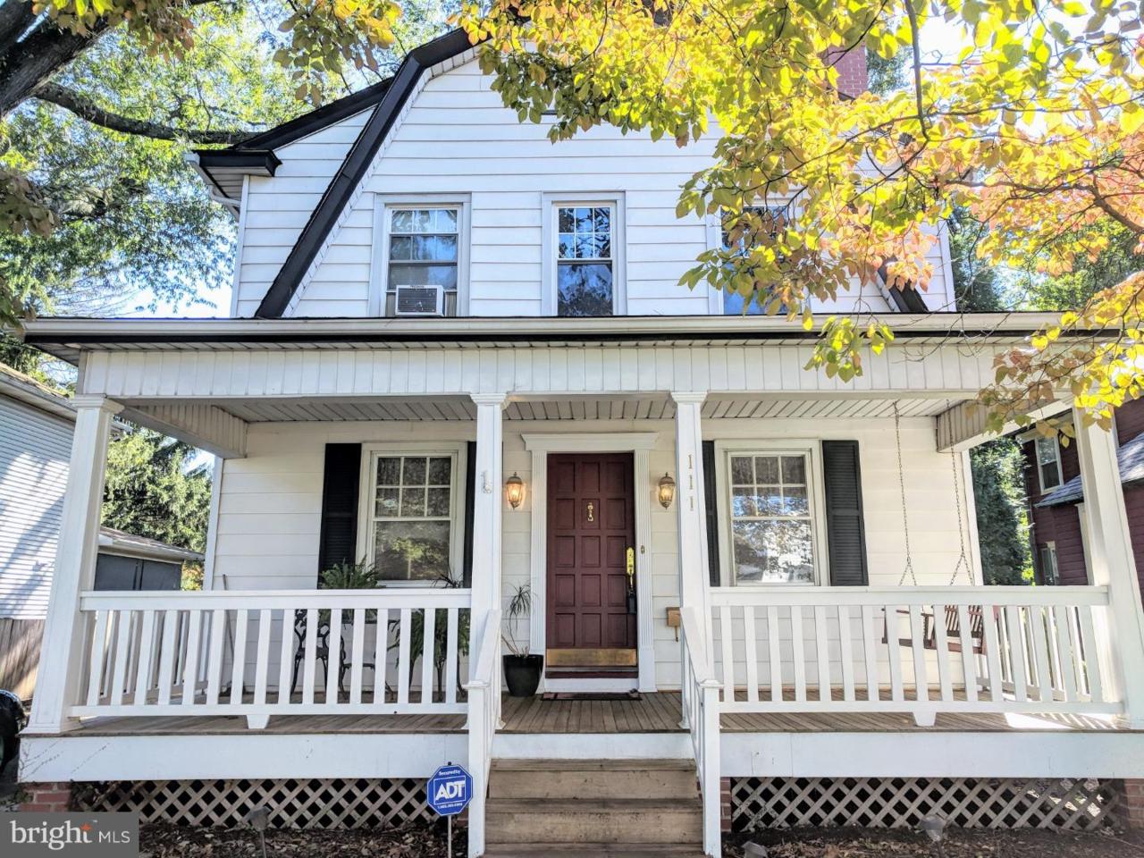 111 Lowell Avenue - Photo 1
