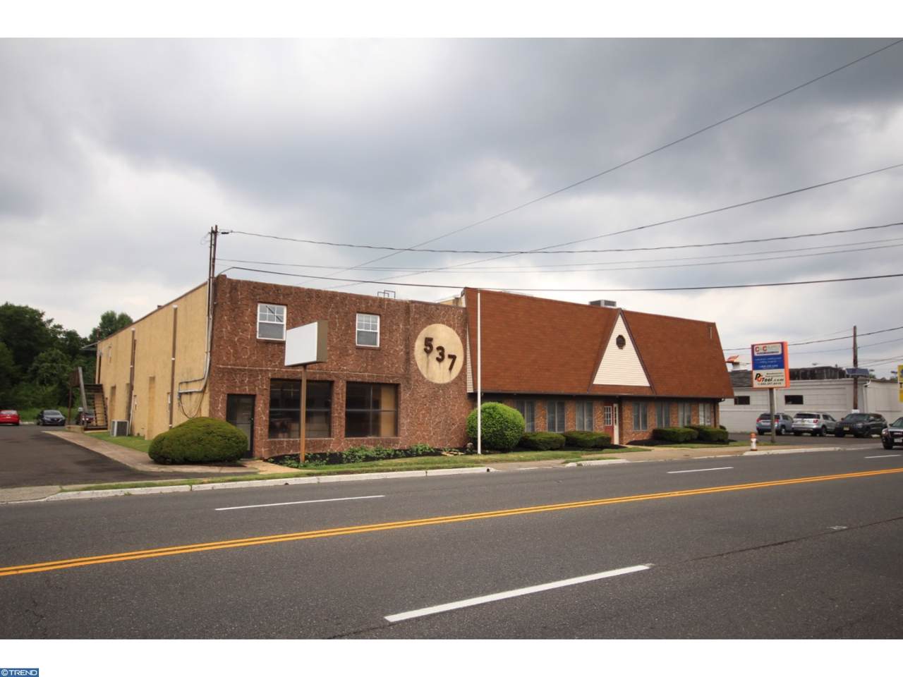 537 Mantua Avenue - Photo 1