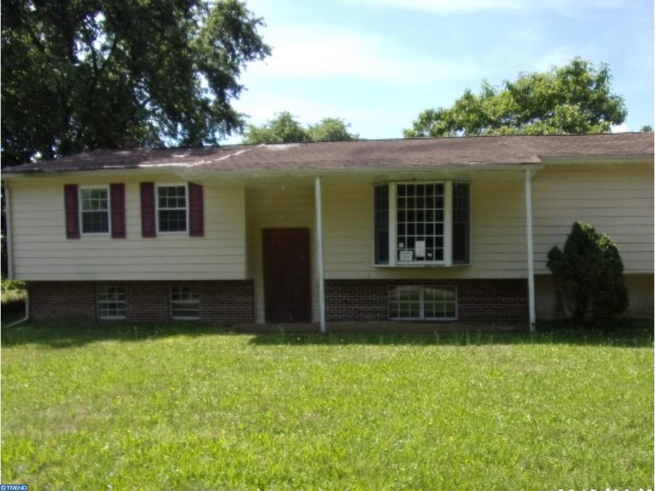 1052 New Brooklyn Road - Photo 1
