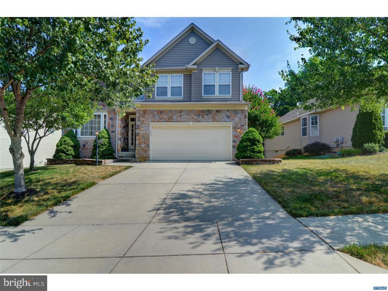 242 Thomas Jefferson Terrace - Photo 1