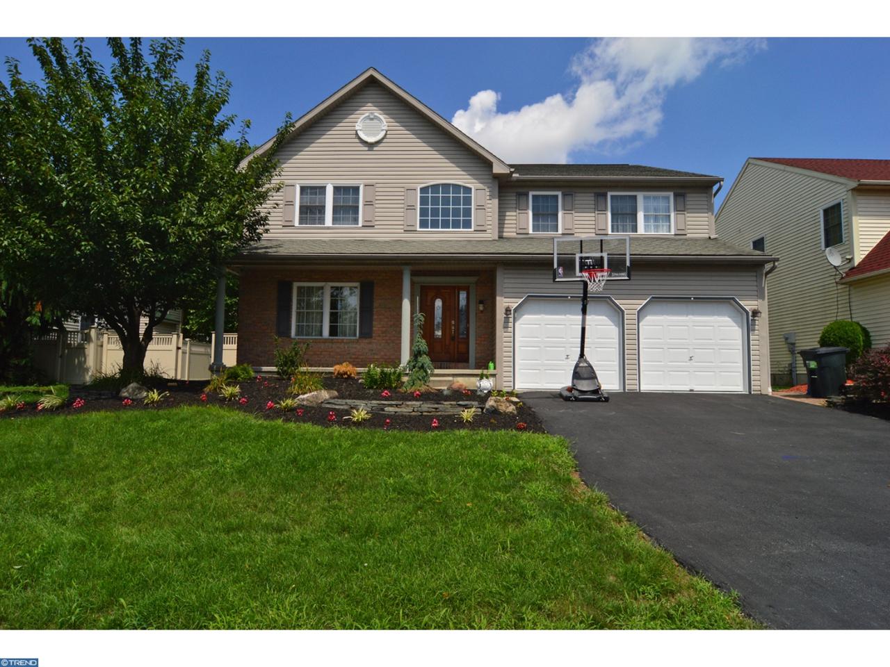 1003 Meadow Drive - Photo 1