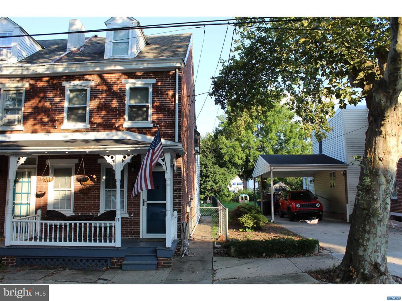 17 6TH Street - Photo 1