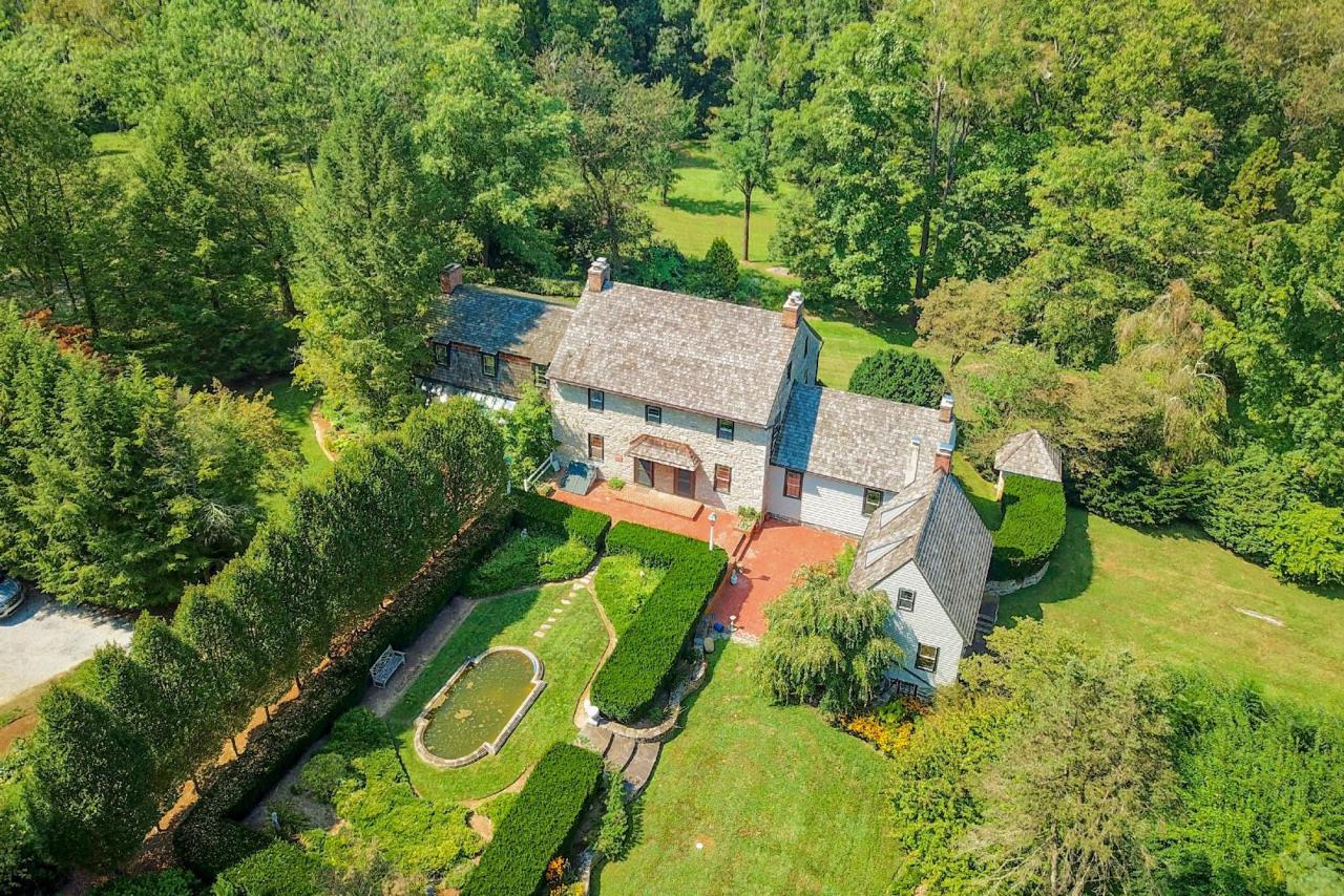 5840 Pheasant Run Road - Photo 1