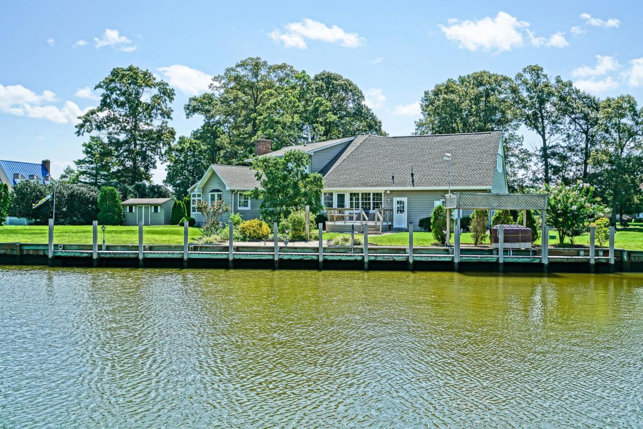 1 Island Road - Photo 1