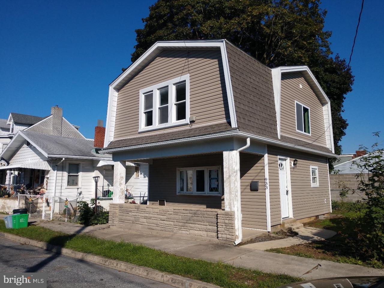 933 Gordon Street - Photo 1