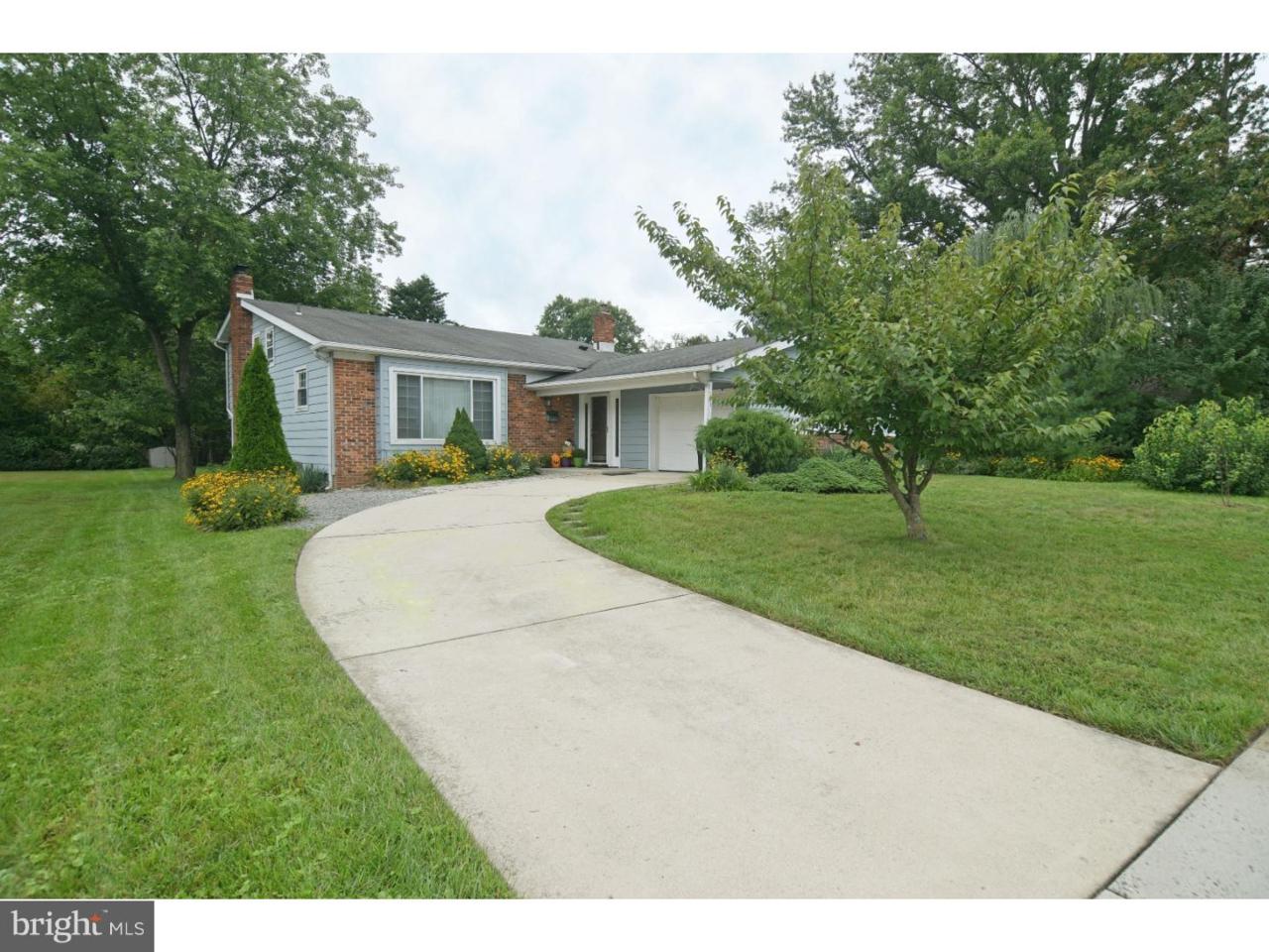 125 Brentwood Drive - Photo 1
