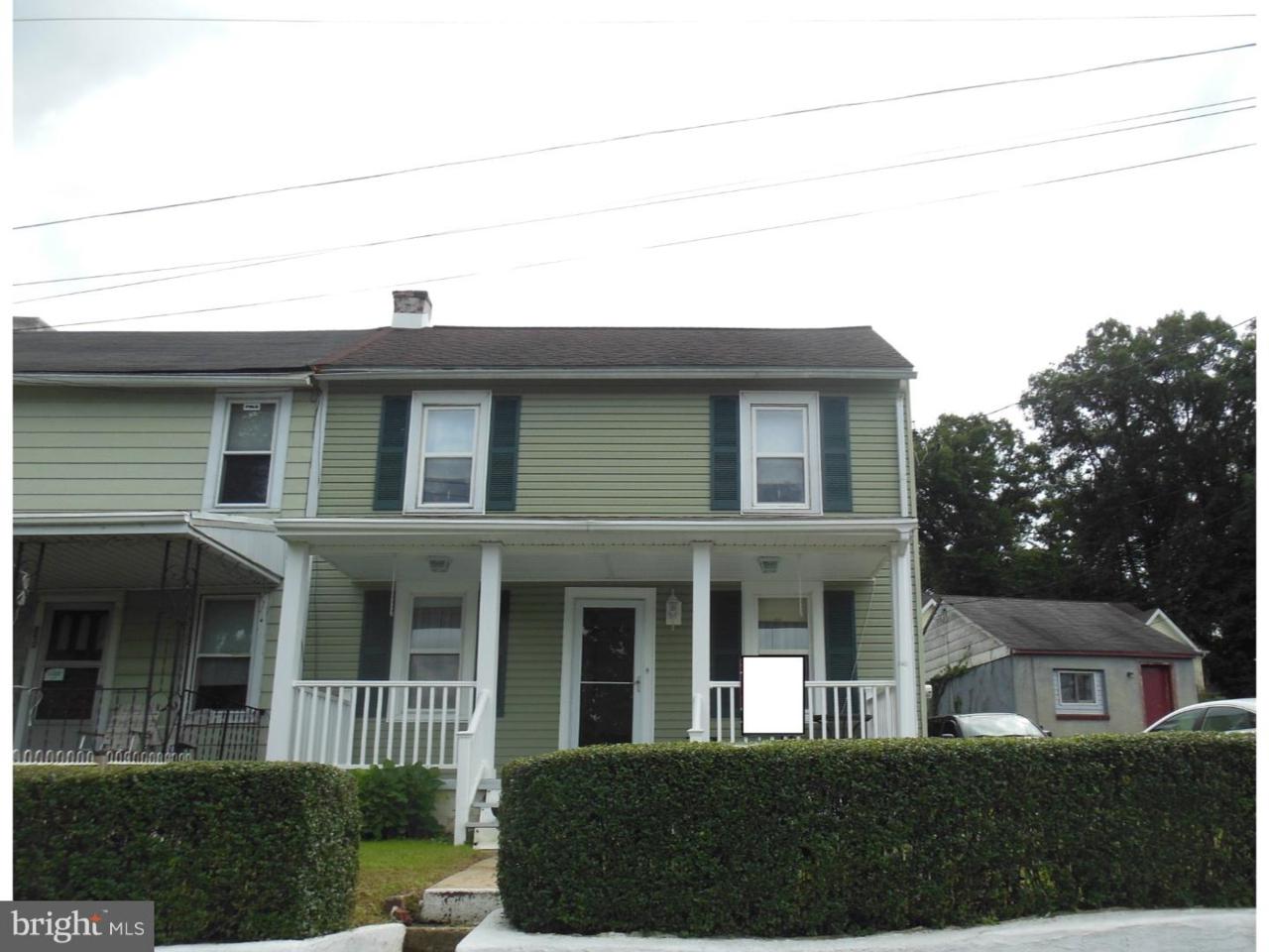 852 Front Street - Photo 1
