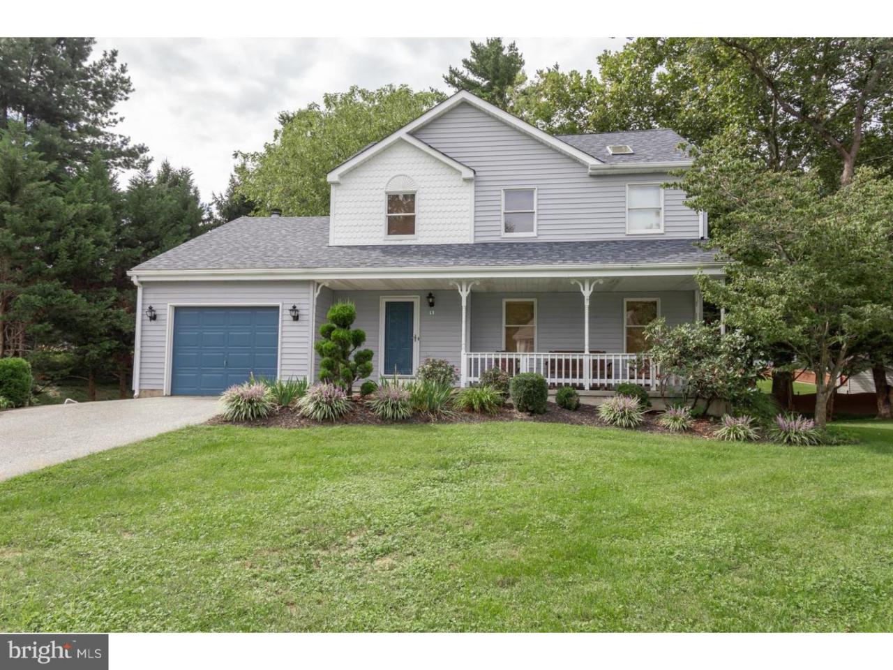 15 Elizabeth Court - Photo 1