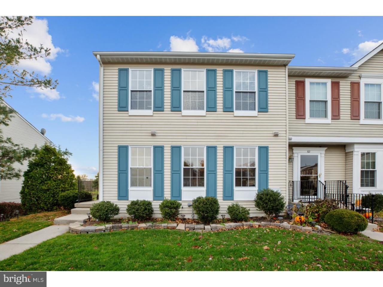 64 Pebble Lane - Photo 1