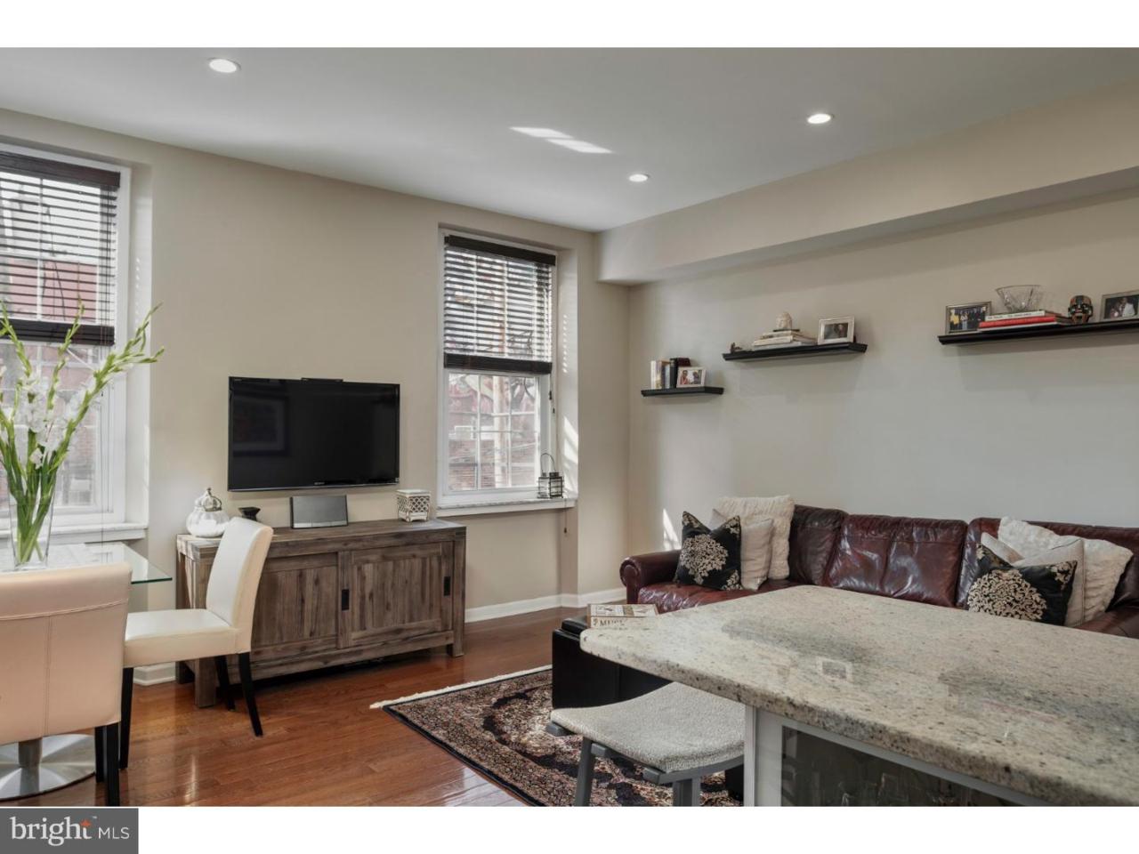 1343 Lombard Street - Photo 1