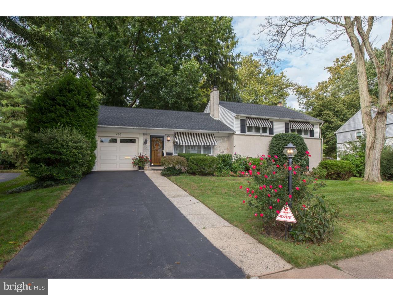 492 Crossfield Road - Photo 1