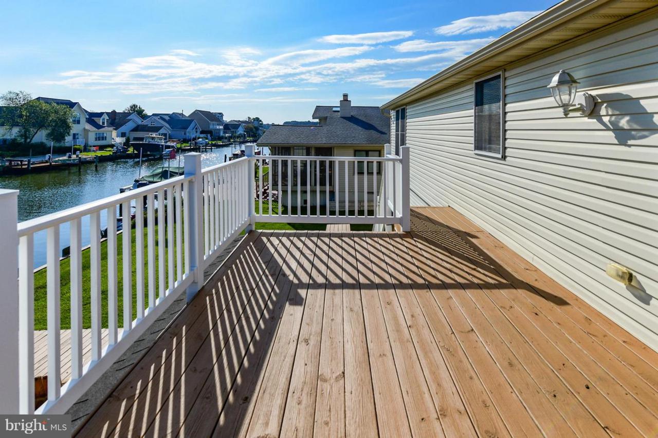 11 Heron Isle Court - Photo 1