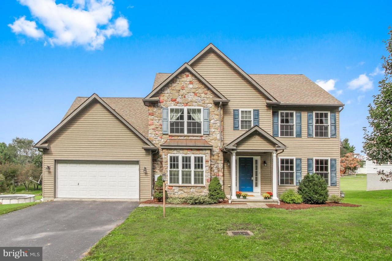 1016 Grim Hollow Road - Photo 1
