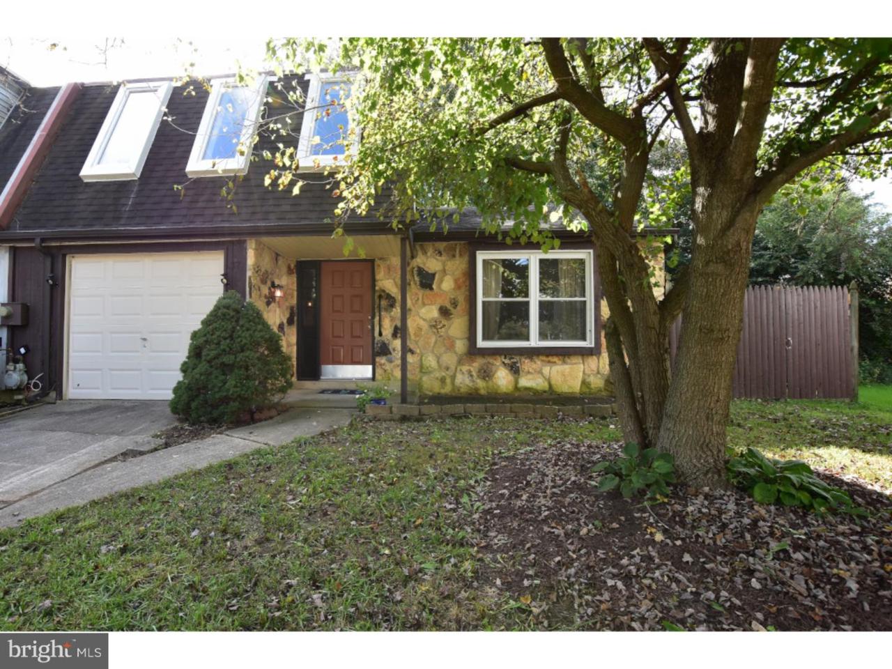 37 Oriole Place - Photo 1