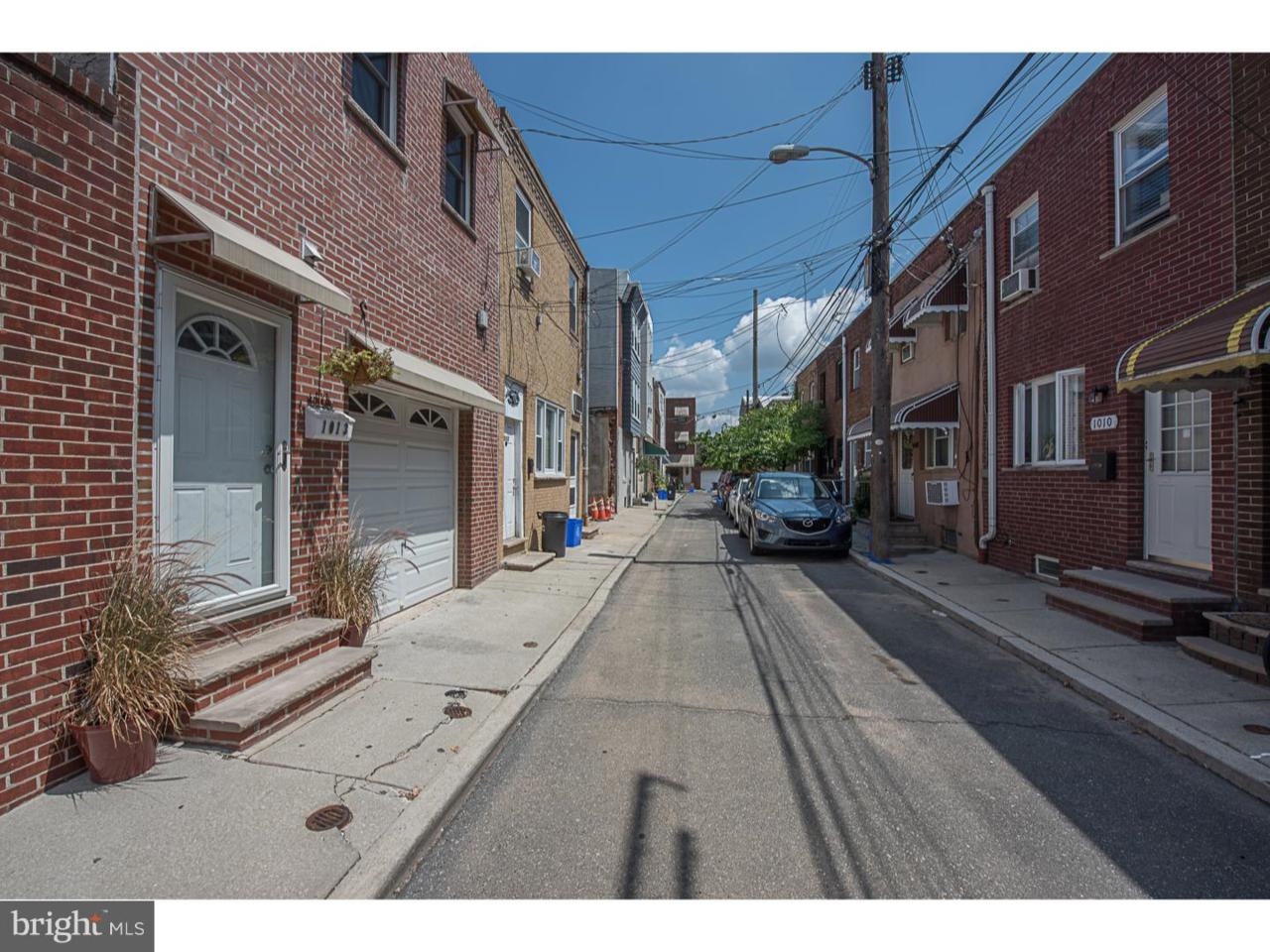 1013 Latona Street - Photo 1