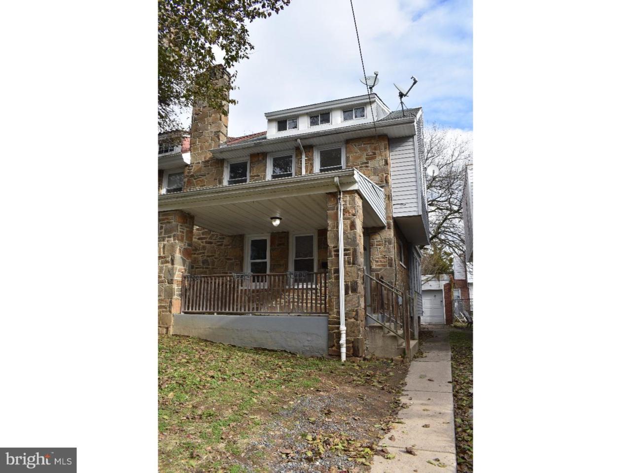 205 20TH Street - Photo 1