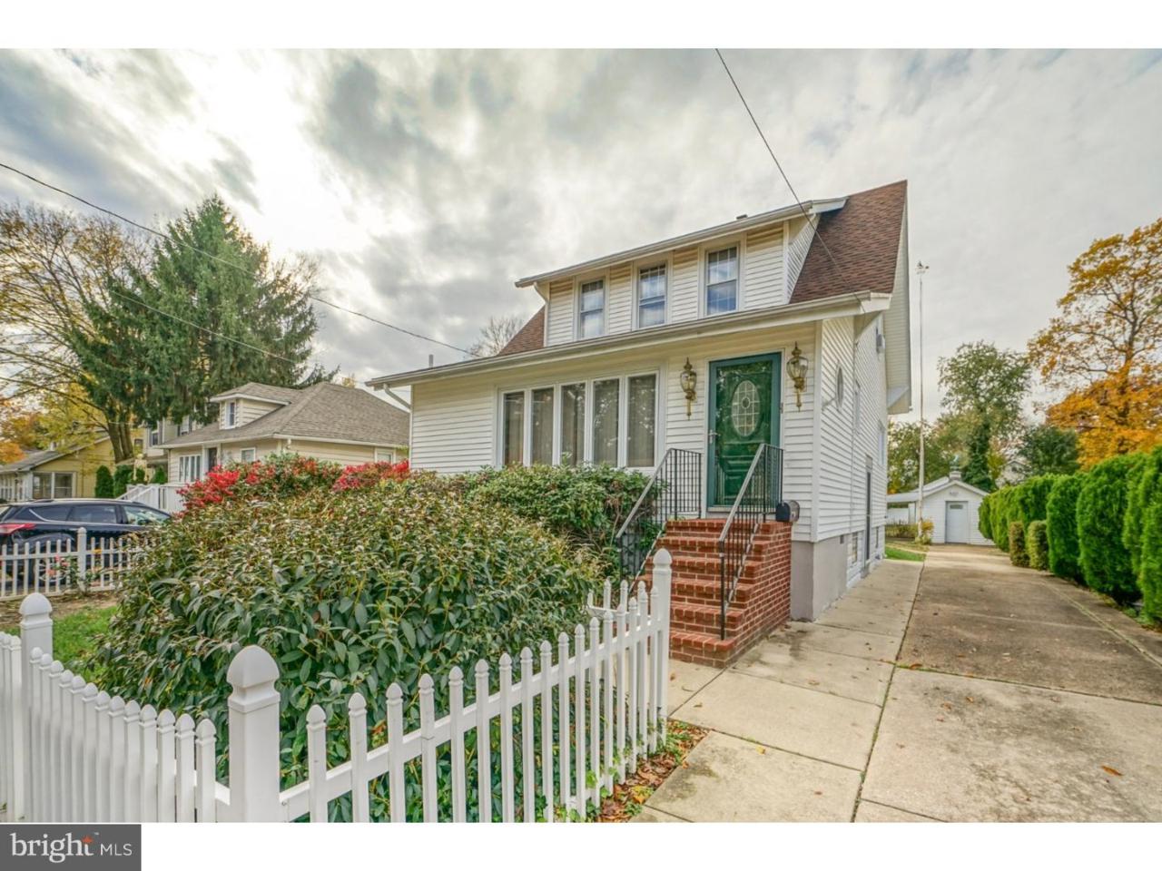 310 Lincoln Ave N - Photo 1