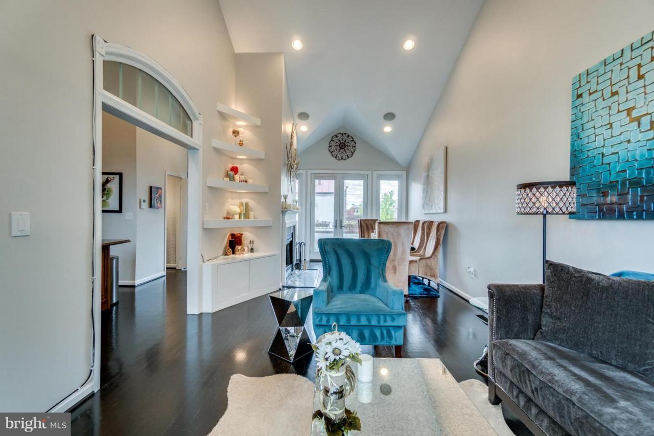 1823 Belmont Road - Photo 1