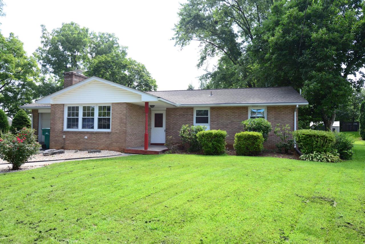 230 Robin Road - Photo 1
