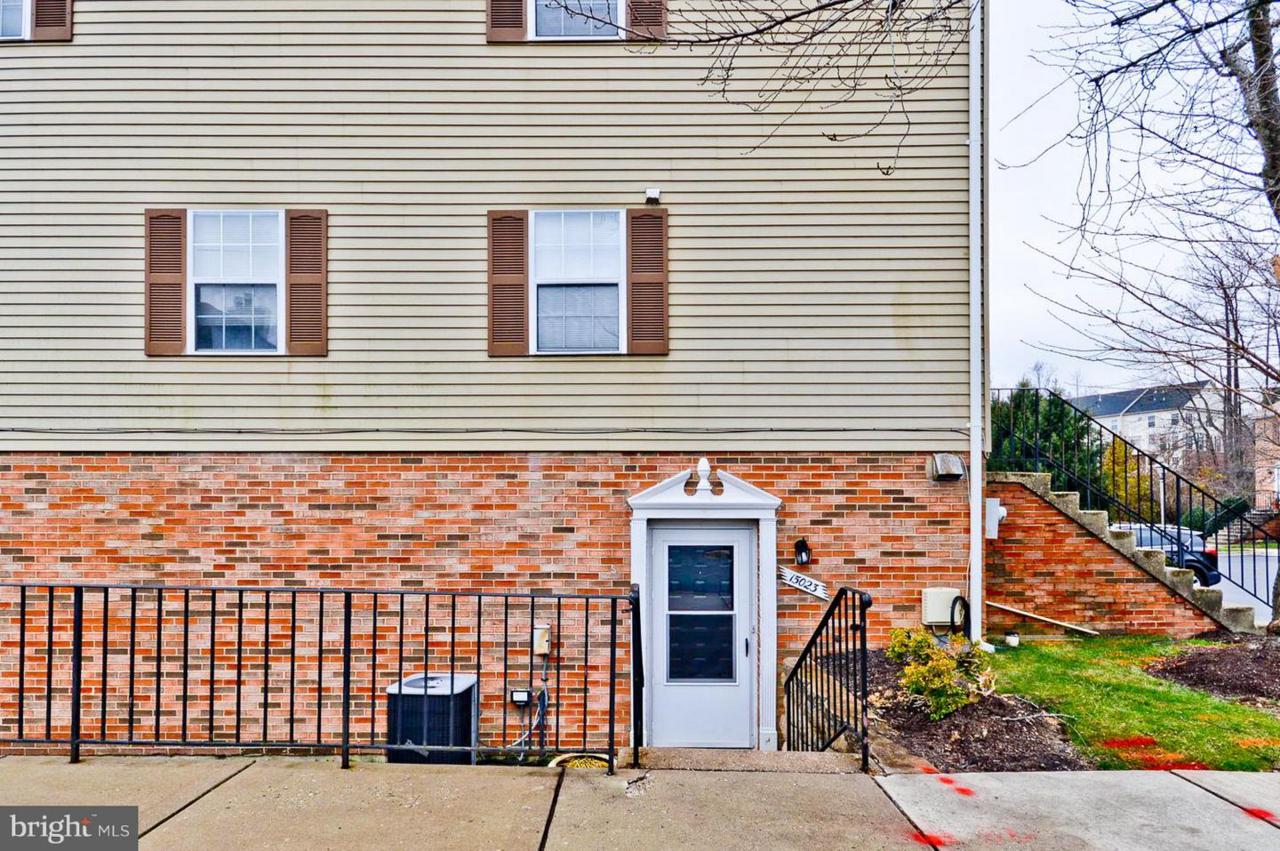 15023 Cherrywood Drive - Photo 1
