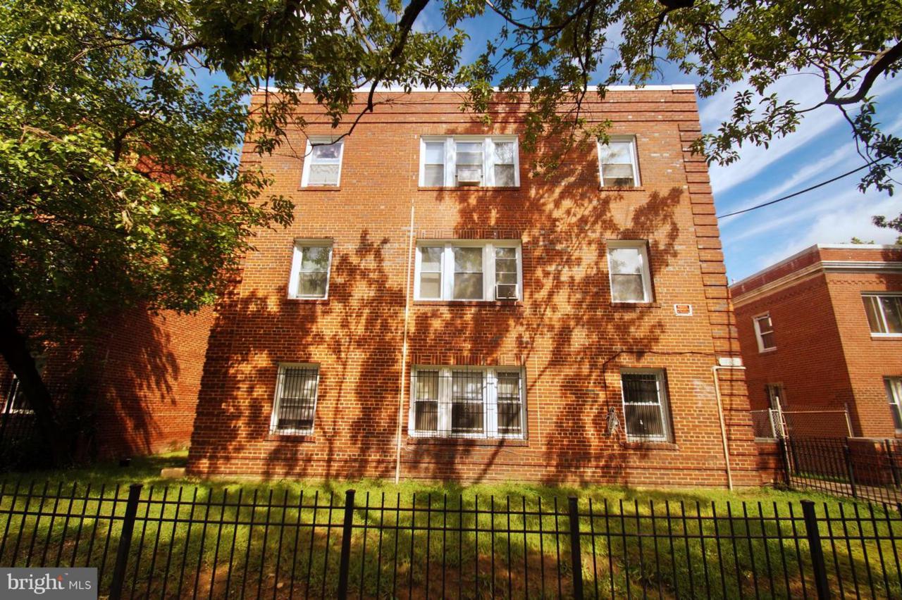 362 Raleigh Street - Photo 1