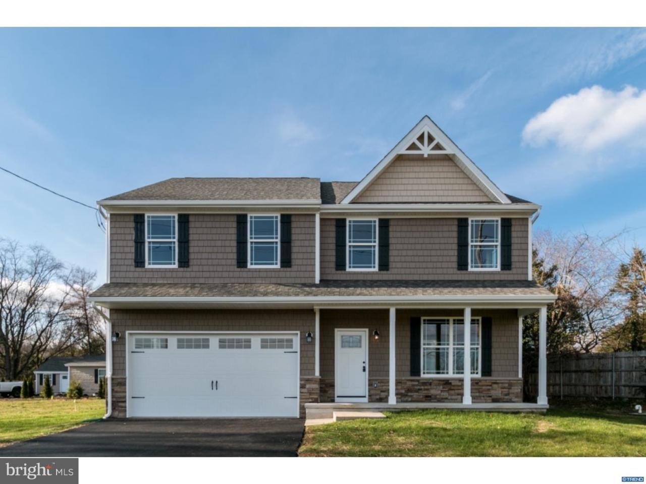 2302B Spruce Avenue - Photo 1
