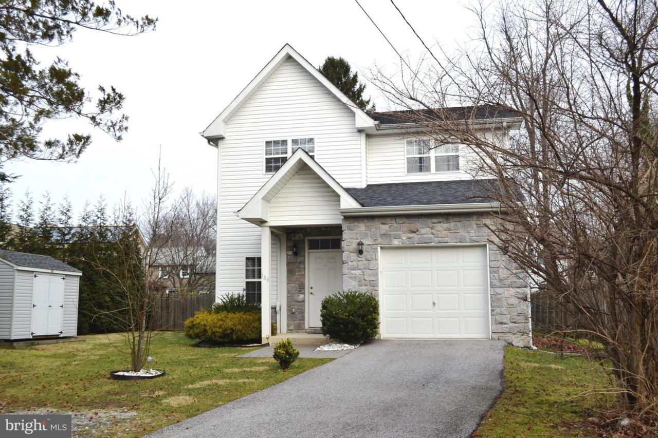 103 Harker Avenue - Photo 1